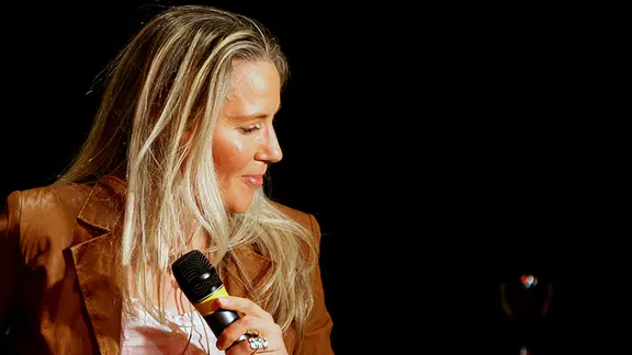 Die französische Sängerin Corinne Hermès