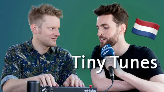 Stefan Spiegel und Duncan Laurence im Gespräch.