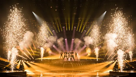 Chanel (Spanien) mit "SloMo" auf der Bühne in Turin.