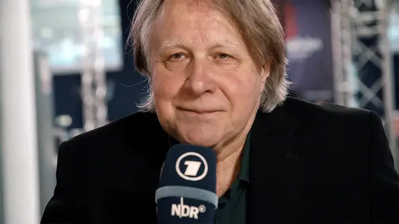Peter Urban im Pressezentrum von Kiew.