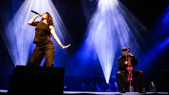 Der Auftritt von Abor & Tynna bei Eurovision in Concert 2025 in Amsterdam.