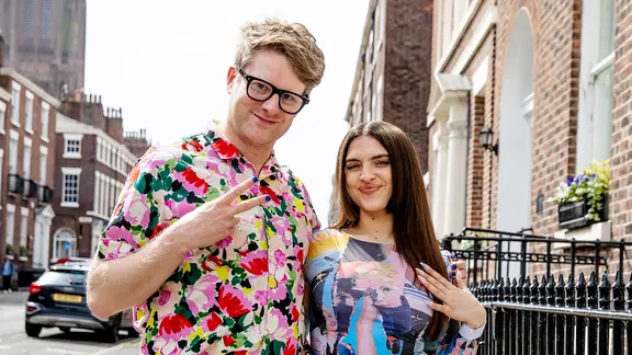 Stefan Spiegel mit Mae Muller aus Großbritannien (UK)