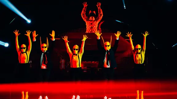 Die Gruppe "Subwoolfer" auf der ESC-Bühne in Turin.