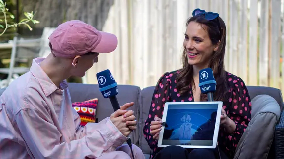 Alina Stiegler im Gespräch mit Silvester Belt aus Litauen.