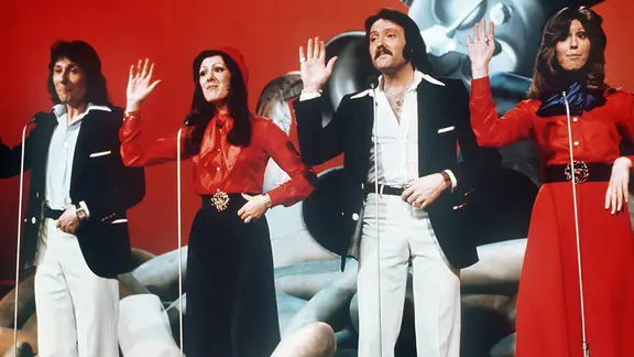 Brotherhood of Man vertreten Großbritannien 1976 beim Grand Prix und belegen den 1. Platz