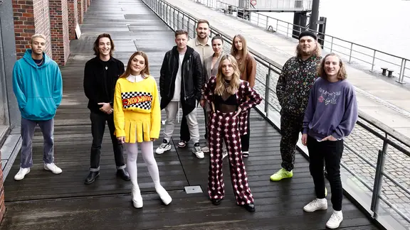 Malik Harris, eros atomus, Emily Roberts, Nico Suave & Team Liebe, Felicia Lu und Maël & Jonas (v.l.n.r.)