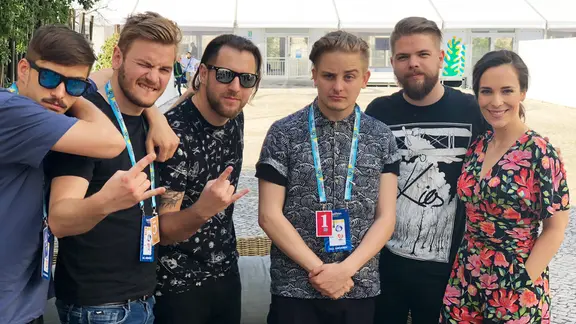 Alina Stiegler und die Band AWS aus Ungarn in Lissabon.