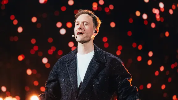 Klemen auf der Bühne für Slowenien in Basel.