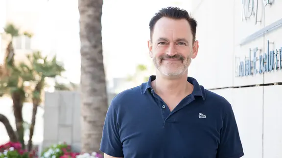 Thomas Mohr vom ESC-Team schaut in die Kamera.