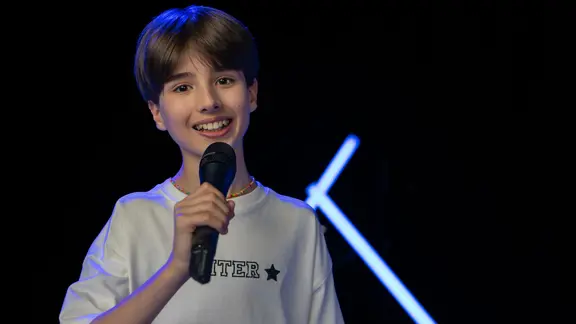Julius will für Deutschland beim Junior ESC 2024 antreten.