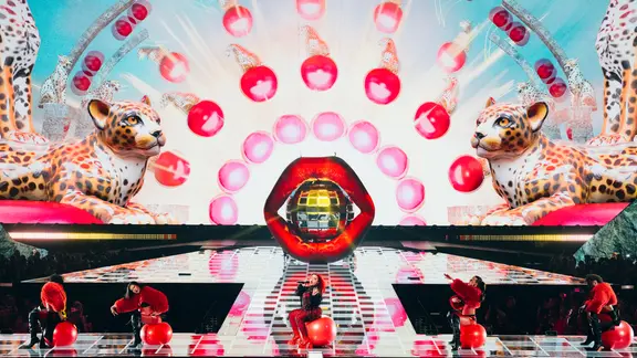 Miriana Conte auf der Bühne für Malta in Basel