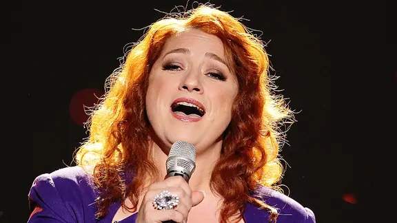 Niamh Kavanagh für Irland im 2. Halbfinale des ESC.