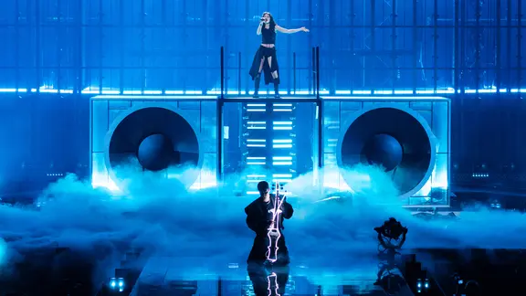 Abor & Tynna auf der Bühne für Deutschland in Basel