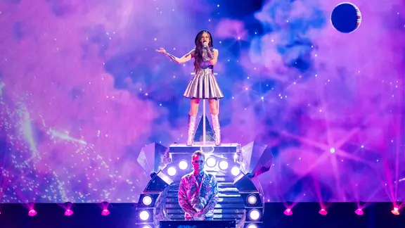 EMMY auf der Bühne für Irland in Basel