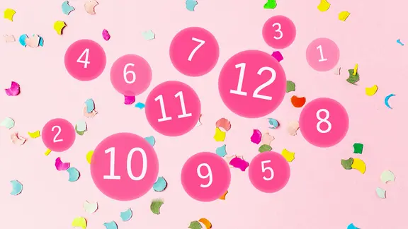 Grafische Kreise und Zahlen auf buntem Konfetti (Montage).