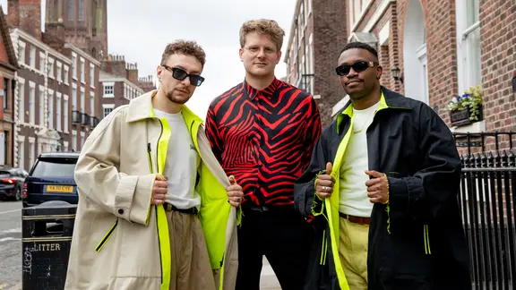 Stefan Spiegel mit Tvorchi aus der Ukraine beim ESC 2023 in Liverpool.