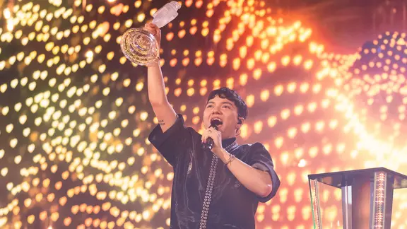 Österreich gewinnt den 69. Eurovision Song Contest mit dem Lied Wasted Love von JJ