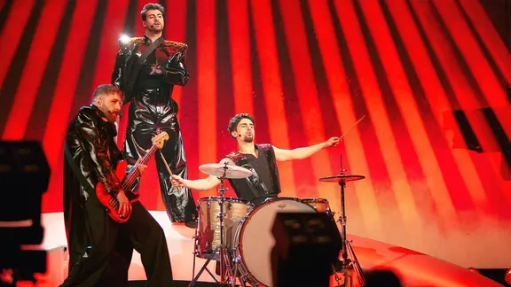Mamagama auf der Bühne für Aserbaidschan in der St. Jakobshalle